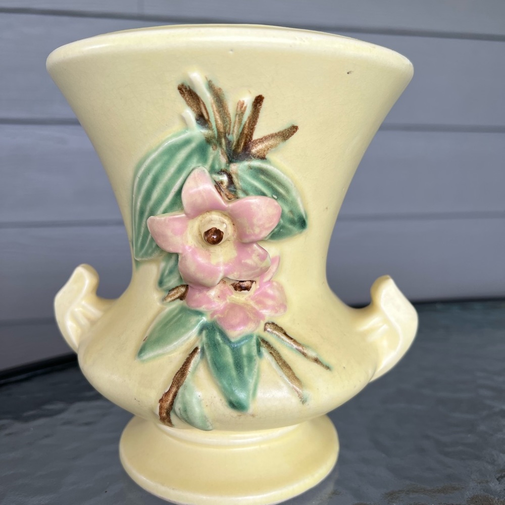 McCoy “Blossomtime” urn vase. Ca. 1946.